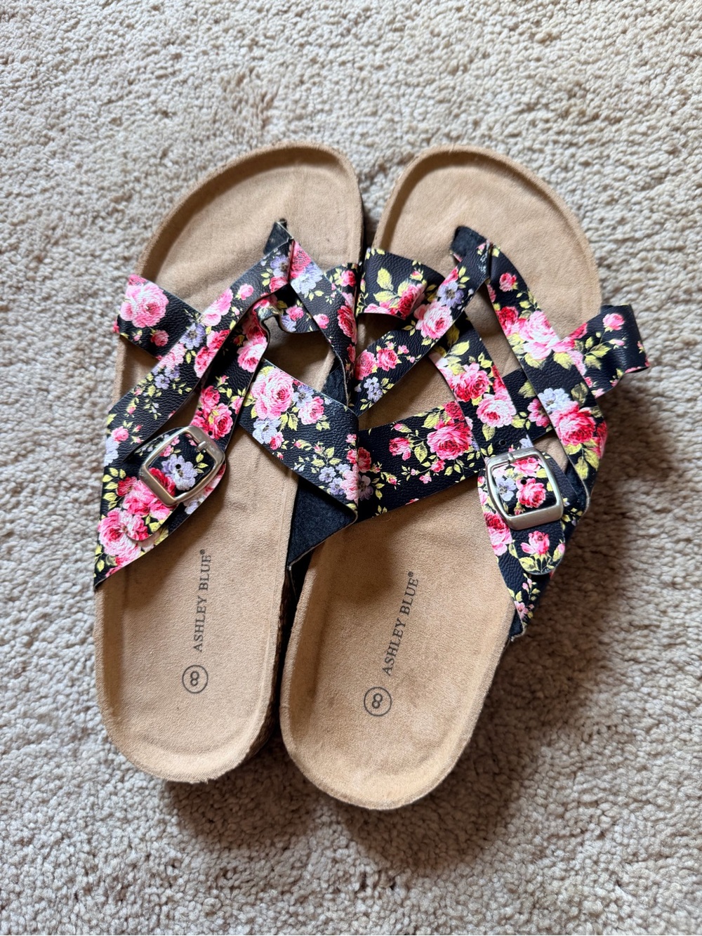 Ashley Blue Floral Crisscross Buckle Sandals in Black and Pink Floral Size 8